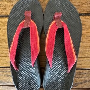 Chaco Classic Women's Flip-Flop, Size 9